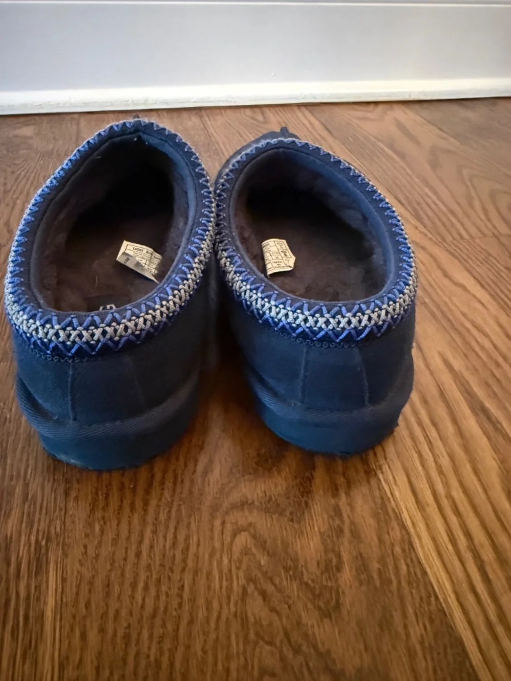Men’s UGG Slippers – Size 7 – $35